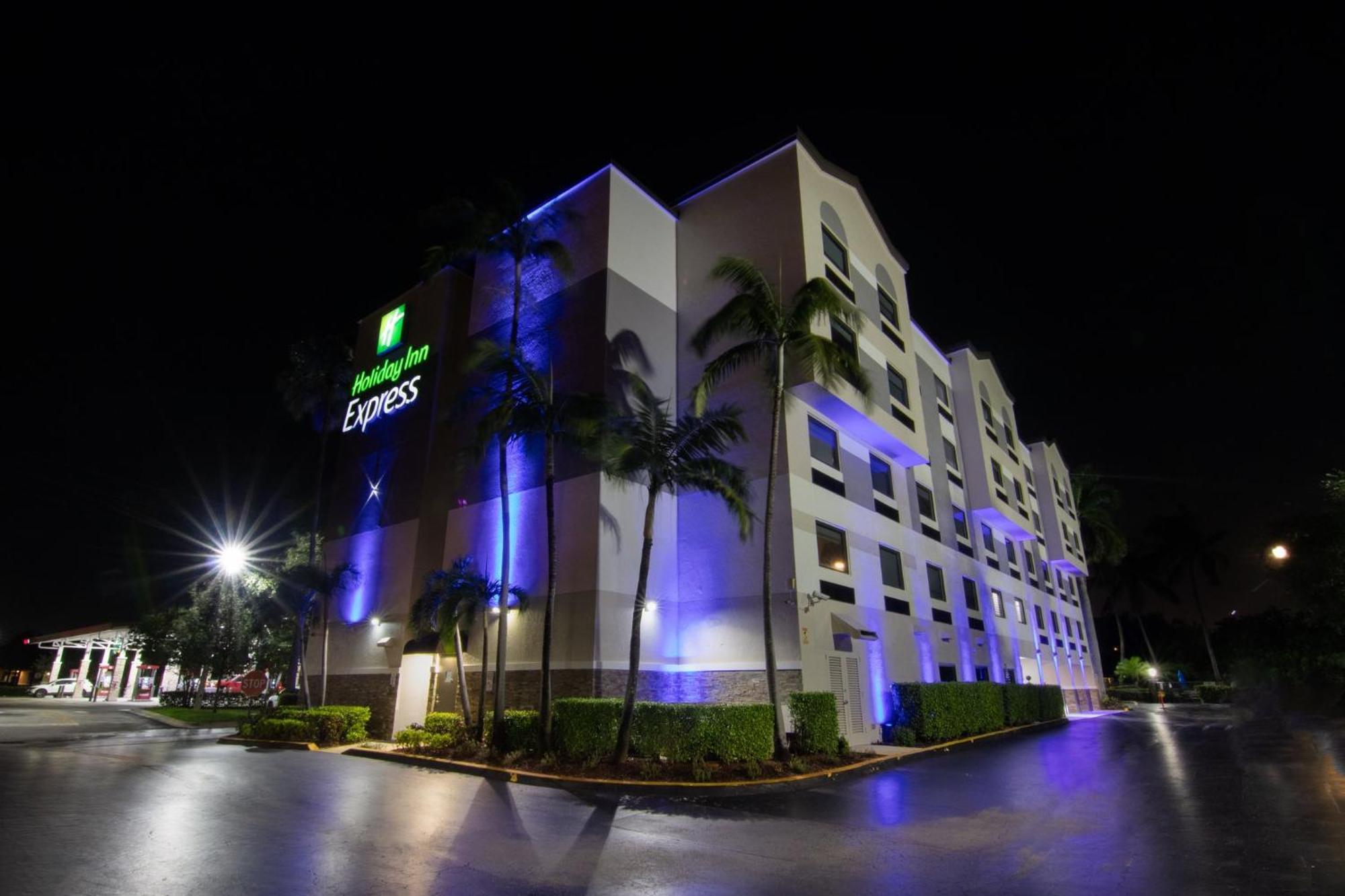 Holiday Inn Express And Suites Fort Lauderdale Airport West By Ihg Davie Exterior foto