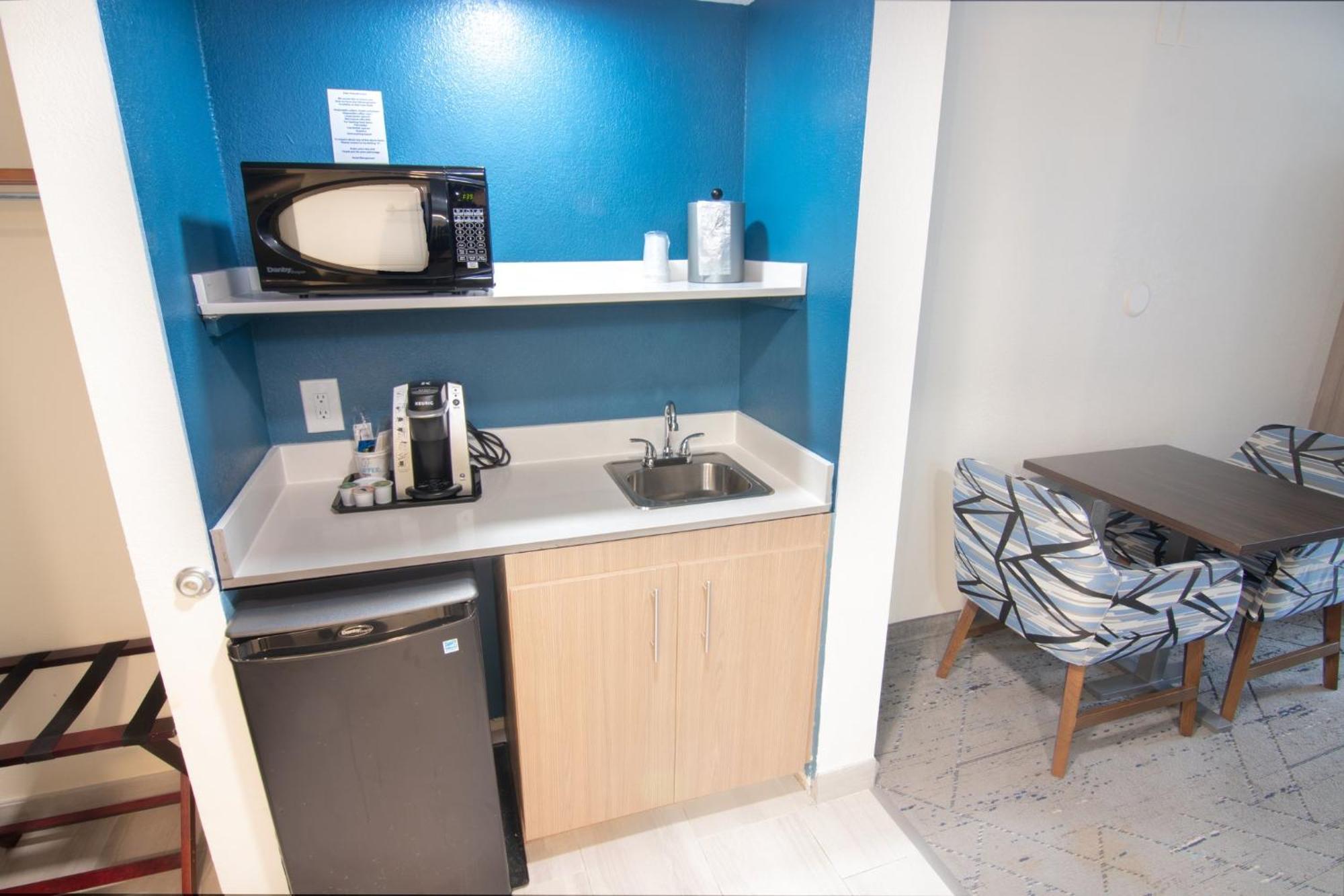 Holiday Inn Express And Suites Fort Lauderdale Airport West By Ihg Davie Exterior foto